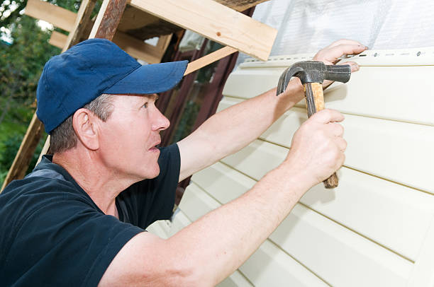 Affordable siding repair and maintenance services in Congress, AZ